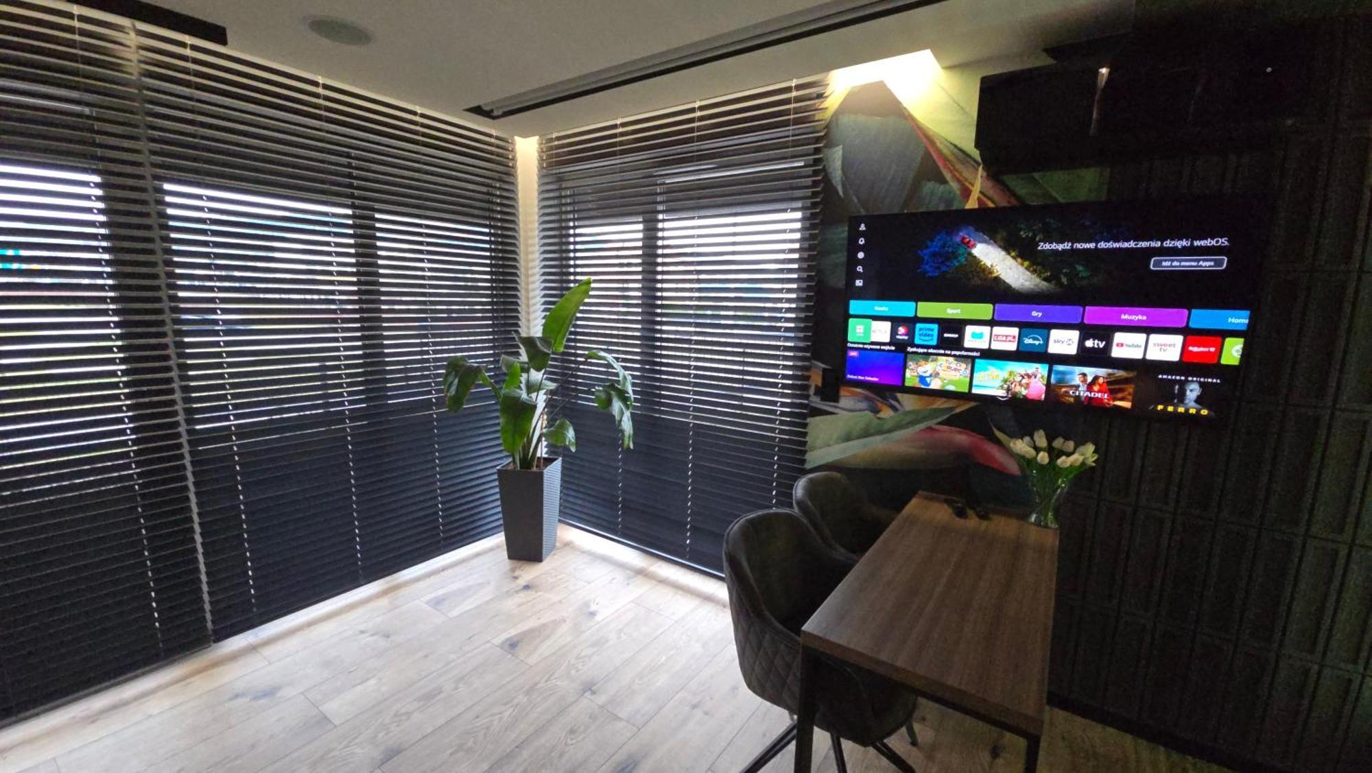 Apartament Dark Prestige New ! - Dostep 24H, Projektor , Garaz Podziemny , Klimatyzacja , Duzy Taras Κίελτσε Εξωτερικό φωτογραφία