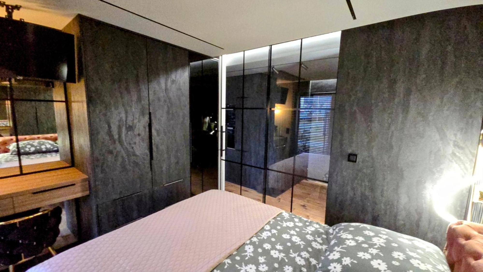 Apartament Dark Prestige New ! - Dostep 24H, Projektor , Garaz Podziemny , Klimatyzacja , Duzy Taras Κίελτσε Εξωτερικό φωτογραφία
